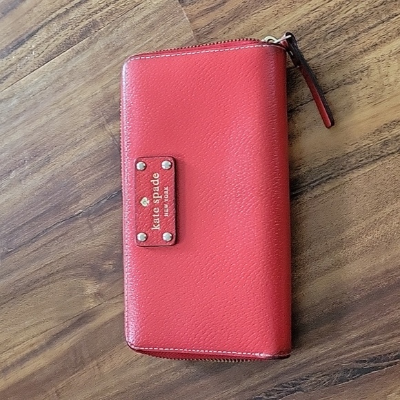 Kate Spade Apple Red Purse and Wallet - Picture 3 of 7